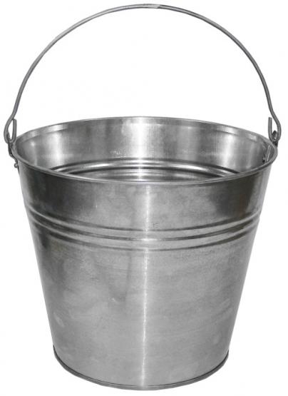 Wiadro ocynkowe o pojemności 7 litrów świetnie sprawdzi się w kuchni oraz jako element zestawu do czyszczenia.