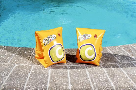 Pływaczki na ramię marki BESTWAY to świetne rozwiązanie dla wszystkich, którzy cenią sobie wygodę podczas pływania