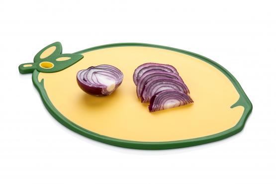 Deska do krojenia z powłoką antypoślizgową, w kształcie żółto-zielonej cytryny. Unikalny design, intensywny kolor, najwyższej jakości materiał.