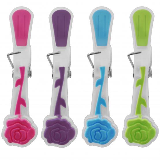 Komplet kolorowych spinaczy do bielizny wykonanych z plastiku, posiadających antypoślizgowe elementy ułatwiające użytkowanie. Sprawdzą się w zastosowaniu domowym oraz na potrzeby pralni i hoteli.