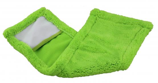 Wkład do mopa płaskiego z mikrofibry doskonale chłonie i zbiera zanieczyszczenia. Wytrzymały, wielokrotnego użytku mop usunie nawet największe zabrudzenia, nie niszcząc przy tym powierzchni. 