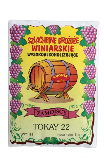 Skład:

szczepy drożdży winiarskich na suszu owocowym.