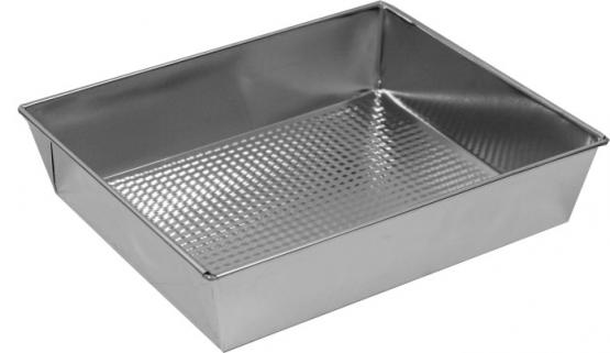 Uniwersalna brytfanna fakturowana do pieczenia w kolorze srebrnym. Produkt posiada świadectwo jakości zdrowotnej. Wymiary blachy - 280 x 235 x 60 mm