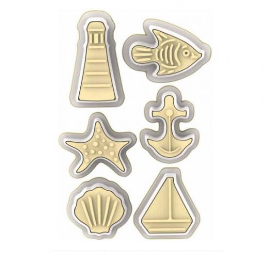 6 niebieskich foremek do ciastek