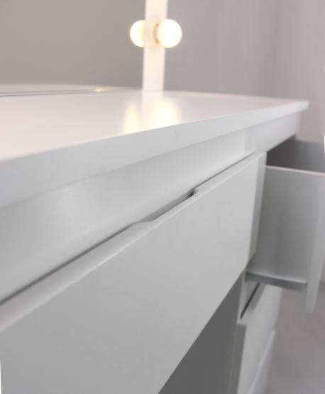 TOALETKA DO WIZAŻU BIAŁA Z OŚWIETLENIEM Z 4 SZUFLADAMI 