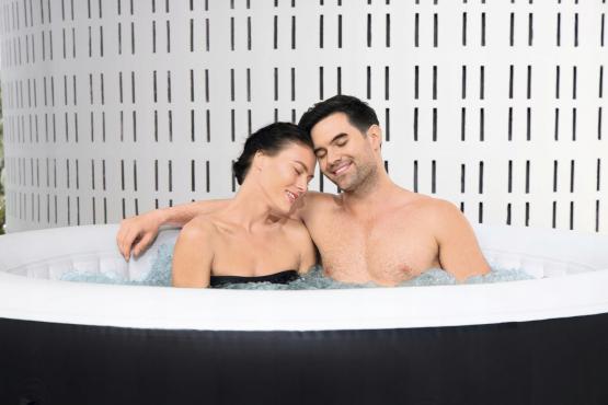 JACUZZI LAY-Z-SPA MIAMI AIRJET 2-4 OSOBOWE 180 x 66 cm 
