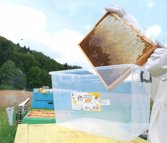 POJEMNIK 30L PLASTER MIODU NA RAMKI WIELKOPOLSKIE