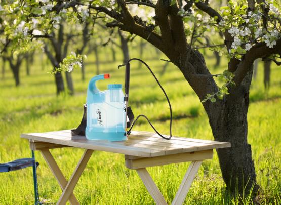 OPRYSKIWACZ AKUMULATOROWY 5 L