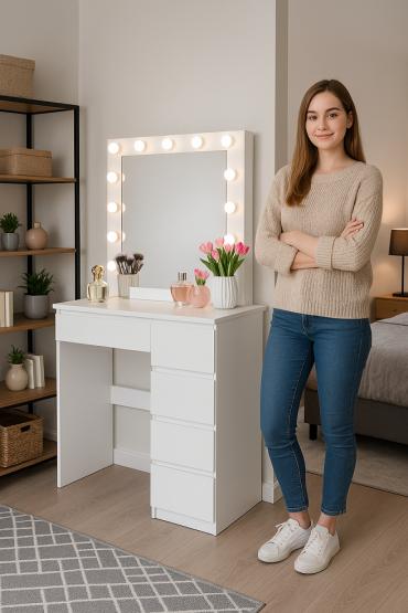 TOALETKA DO WIZAŻU BIAŁA Z OŚWIETLENIEM Z 4 SZUFLADAMI 