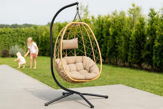 Fotel Wiszący Składany Garden Line Beżowy z Beżową Poduszką i Czarną Ramą