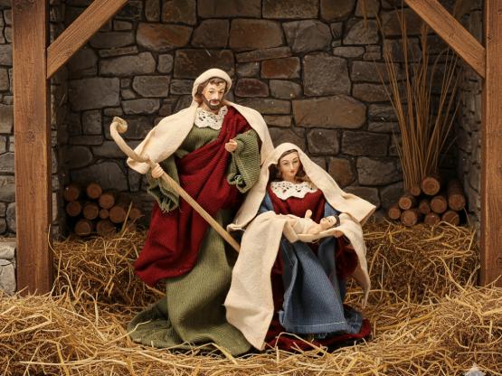 FIGURA BOŻONARODZ. ŚW. RODZINA WYS. 25,4 CM