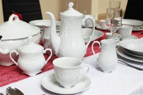 Fabryka Ćmielów to jedna z najstarszych marek polskiej porcelany.