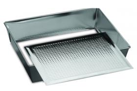 Brytfanna z niezwykle praktycznym wyjmowanym i fakturowanym dnem, umożliwiającym łatwe wyciągnięcie ciasta bez konieczności odwracania go, to produkt, który zyskuje coraz szersze grono użytkowników.