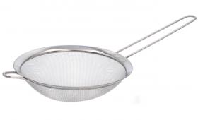 SITKO METALOWE Z RĄCZKĄ FI 21,5CM 